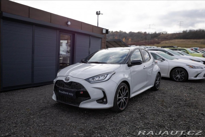 Toyota Yaris 1,5 AT GR SPORT 2022