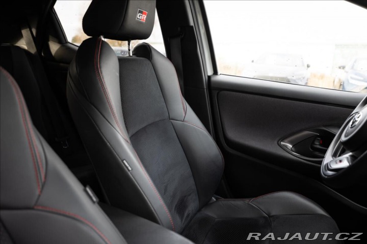 Toyota Yaris 1,5 AT GR SPORT 2022