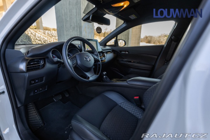 Toyota C-HR 1,8 AT STYLE 2023