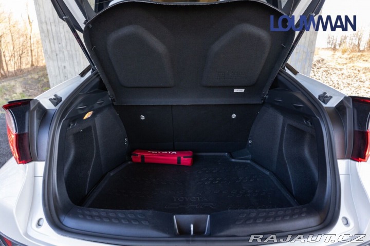 Toyota C-HR 1,8 AT STYLE 2023