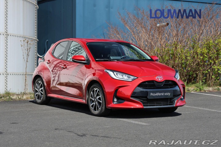 Toyota Yaris AT STYLE 2025