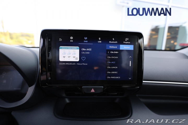 Toyota Yaris AT STYLE 2025