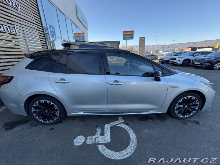 Toyota Corolla 1,8 GR SPORT DYNAMIC 2021