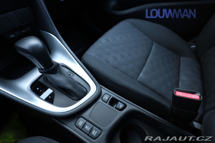 Toyota Yaris 1.5L HEV CVT Comfort 2024