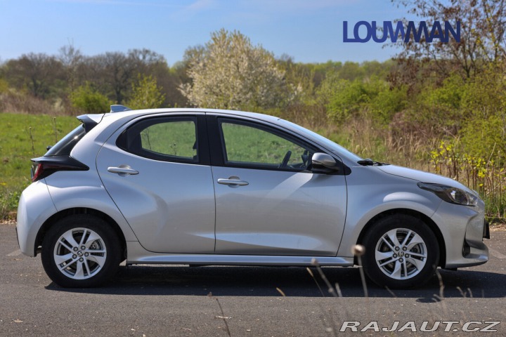 Toyota Yaris 1.5L HEV CVT Comfort 2024