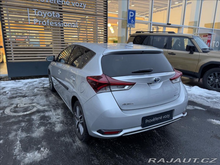 Toyota Auris 1,8 AT ACTIVE TREND + 2017
