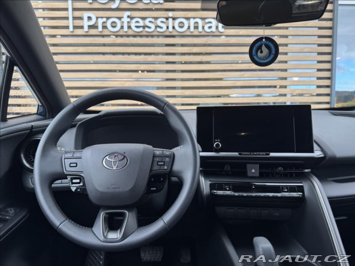 Toyota C-HR 1,8 AT COMFORT 2025