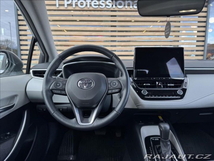 Toyota Corolla 1,8 COMFORT TECH 2024