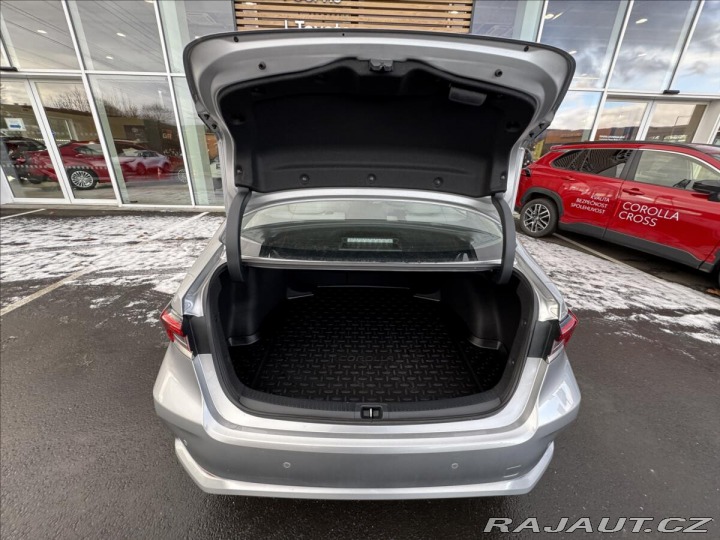 Toyota Corolla 1,8 COMFORT TECH 2024
