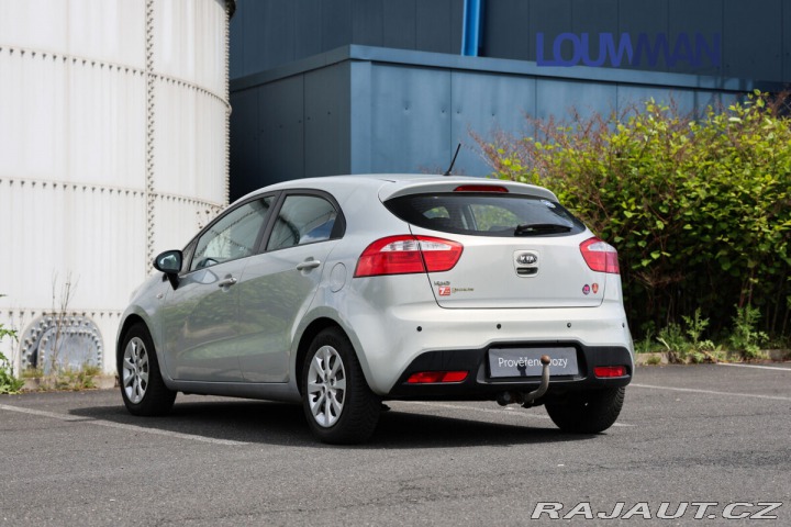 Kia Rio 1.4 DOHC 2011