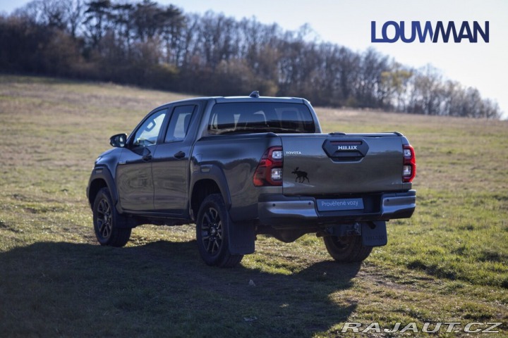 Toyota Hilux AT INVINCIBLE 2021
