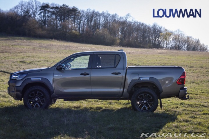 Toyota Hilux AT INVINCIBLE 2021