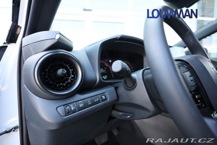 Toyota C-HR PHEV EXECUTIVE 2025