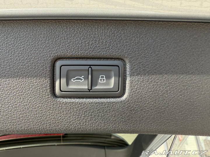 Audi Q7 50TDI 210kW S-LINE 7MÍST 2025
