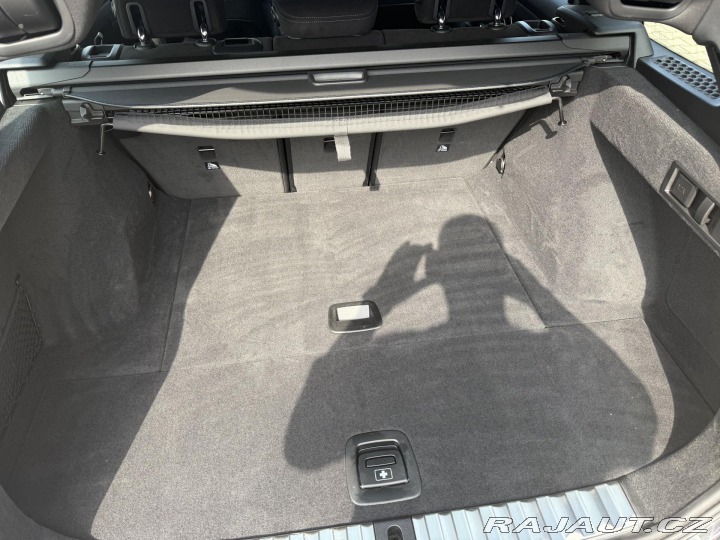 BMW 3 330i XDRIVE 180kW M-PAKET 2025