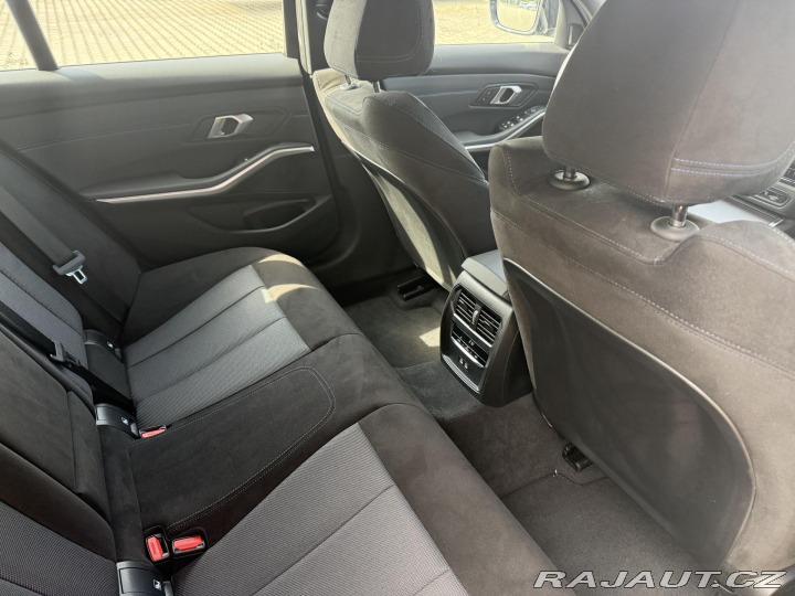 BMW 3 330i XDRIVE 180kW M-PAKET 2025