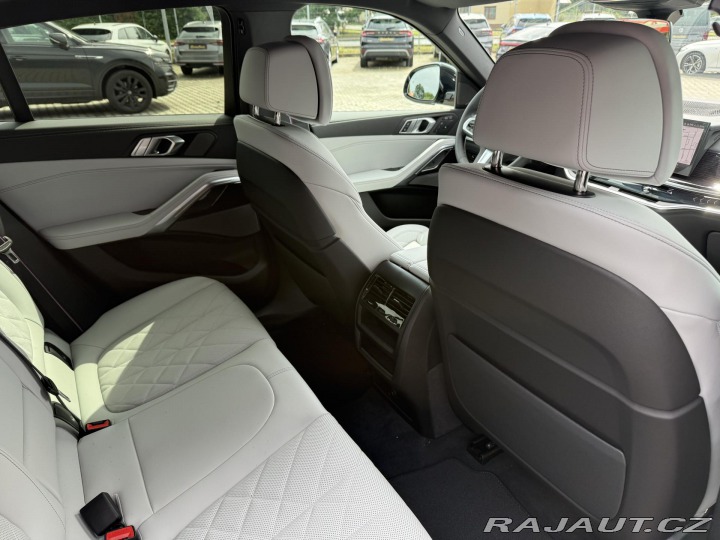 BMW X6 30XD 210kW M-PAKET VZDUCH 2026