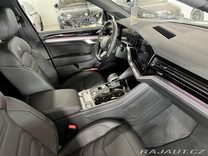 Volkswagen Touareg 3.0 TDI 210kW R-LINE EXCL 2024