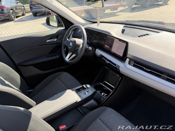 BMW X1 18i 100kW LED KAMERA CZ 2024