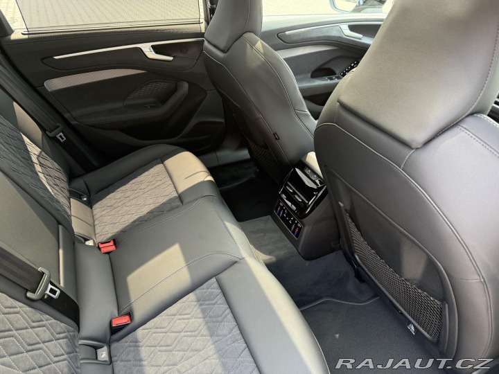 Audi A6 TFSI 270kW 4X4 S-LINE VZD 2026
