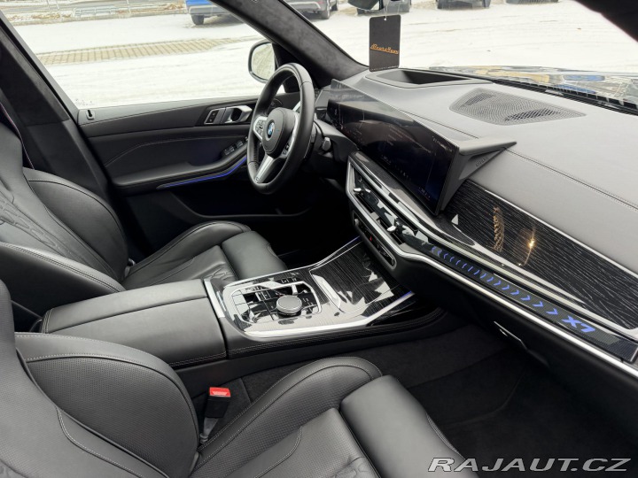 BMW X7 40XD 250kW M-PAKET NZN R2 2024