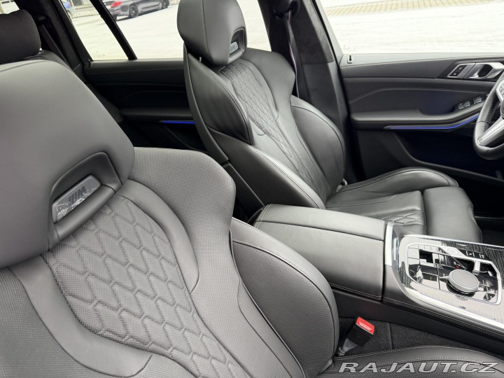 BMW X7 40XD 250kW M-PAKET NZN R2 2024