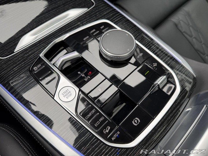 BMW X7 40XD 250kW M-PAKET NZN R2 2024