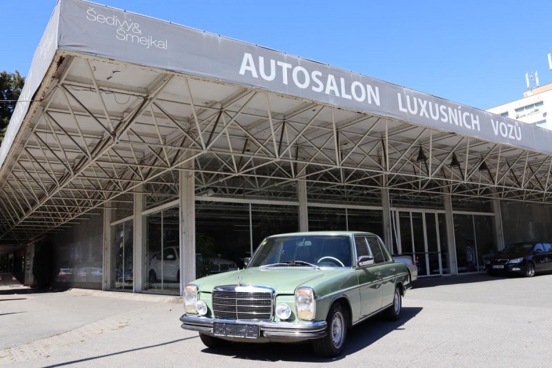 Mercedes-Benz Ostatní modely 115 W115 230.4 manuál