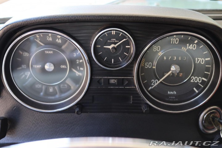 Mercedes-Benz Ostatní modely 115 W115 230.4 manuál 1974