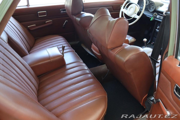 Mercedes-Benz Ostatní modely 115 W115 230.4 manuál 1974