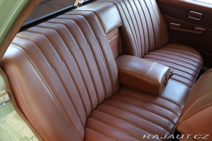 Mercedes-Benz Ostatní modely 115 W115 230.4 manuál 1974