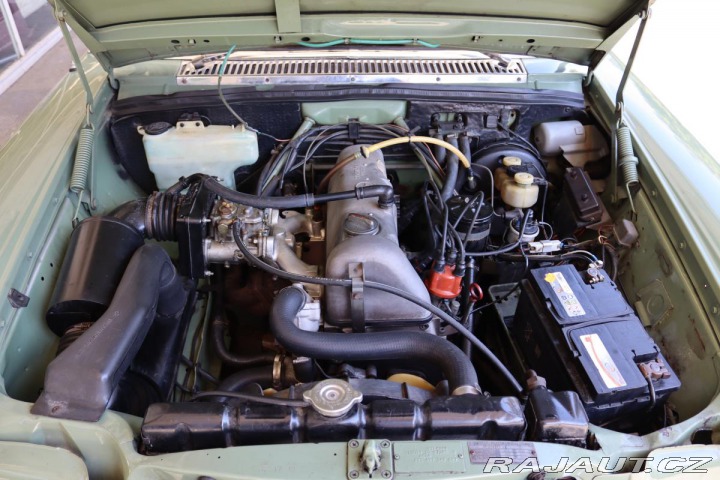 Mercedes-Benz Ostatní modely 115 W115 230.4 manuál 1974