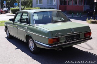 Mercedes-Benz Ostatní modely 115 W115 230.4 manuál 1974