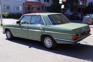 Mercedes-Benz Ostatní modely 115 W115 230.4 manuál 1974