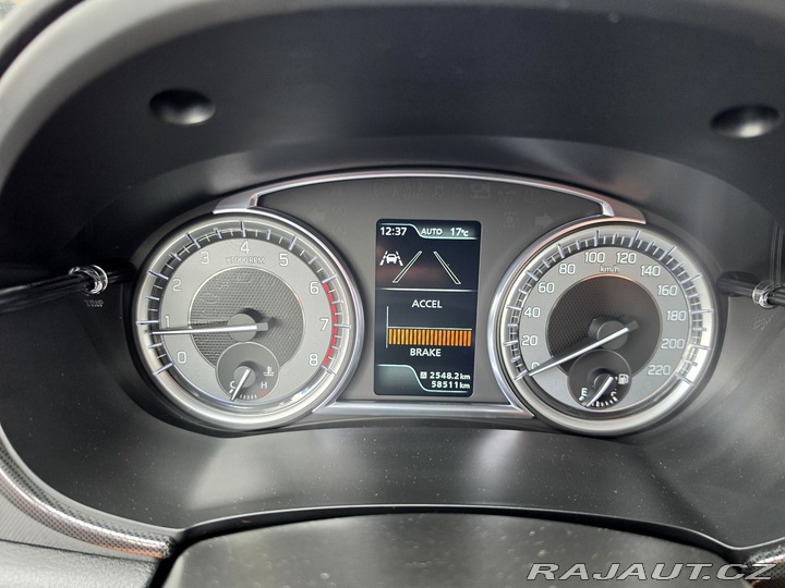 Suzuki Vitara 1.4 Hybrid-4x4-1.MAJ.-PAN 2020