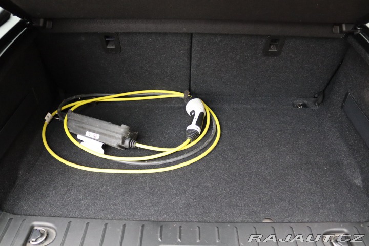 BMW i3 REX 125kW 94Ah ČR 2020