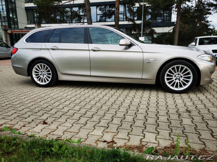BMW 5 530D XDRIVE TOURING F11 1 2011