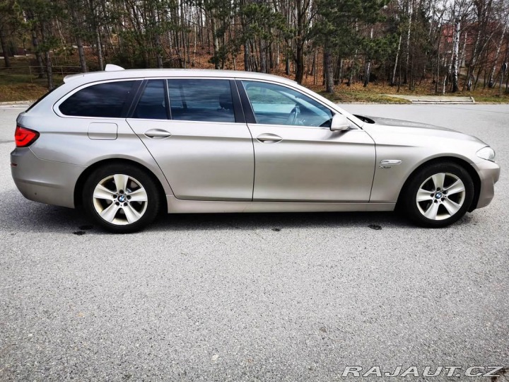 BMW 5 530D XDRIVE TOURING F11 1 2011