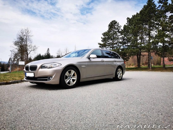 BMW 5 530D XDRIVE TOURING F11 1 2011