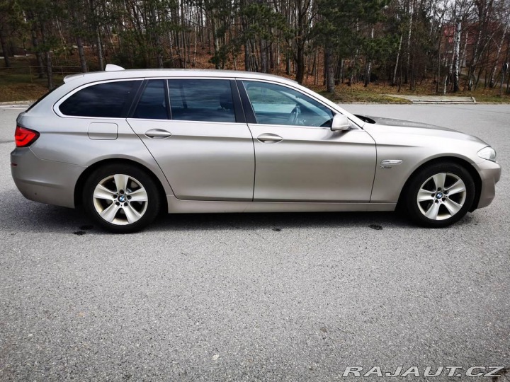 BMW 5 530D XDRIVE TOURING F11 1 2011