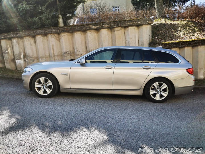 BMW 5 530D XDRIVE TOURING F11 1 2011