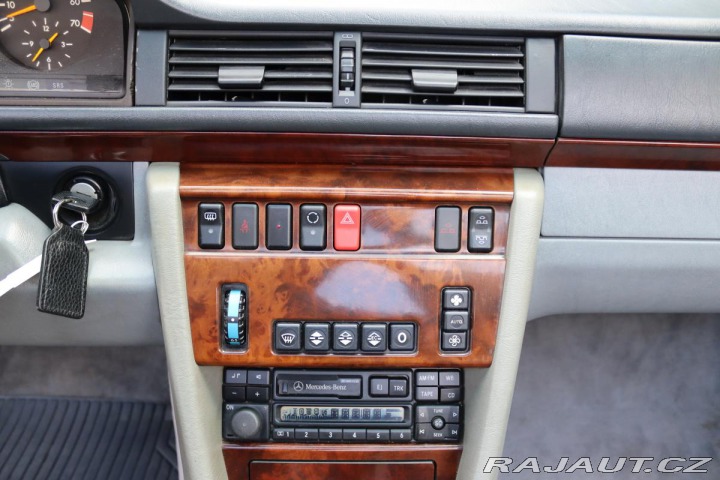 Mercedes-Benz 124 E320 CABRIO 162kW 1995