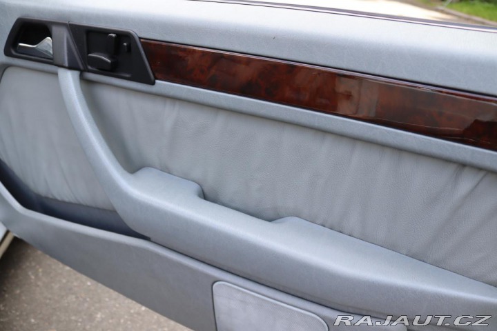 Mercedes-Benz 124 E320 CABRIO 162kW 1995