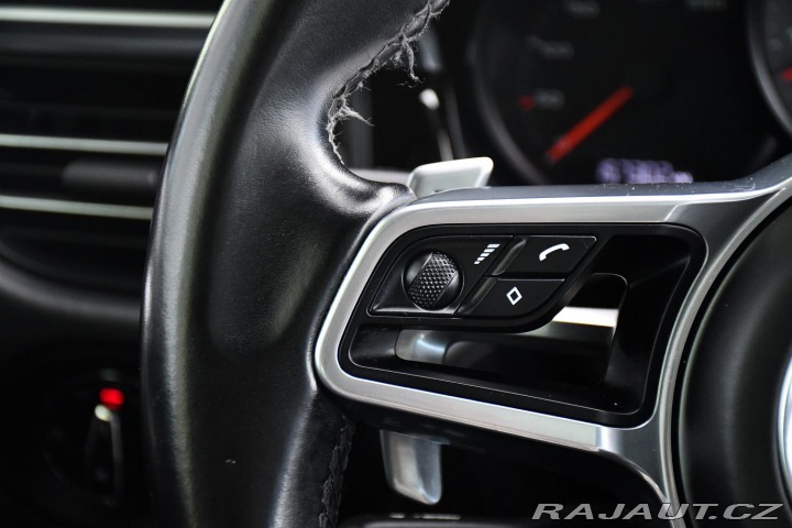 Porsche Macan S 3.0V6 260kW PANO 2021