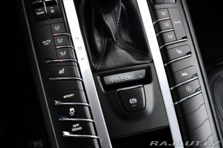 Porsche Macan S 3.0V6 260kW PANO 2021