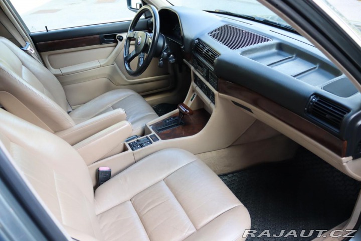 BMW 7 750i V12 E32 220kW 1989