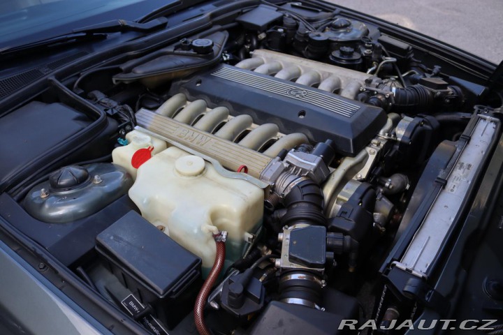 BMW 7 750i V12 E32 220kW 1989