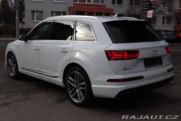 Audi Q7 3.0TDI V6 210kW S-LINE 7 2018