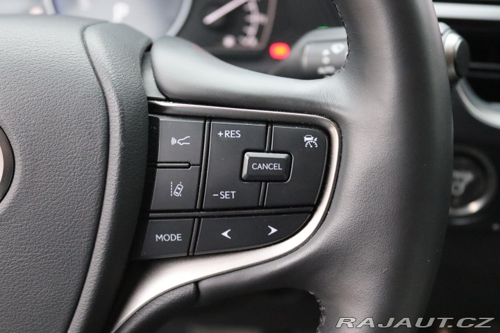 Lexus Ostatní modely UX 250h F-SPORT DESIGN 2.0 135kW 2023