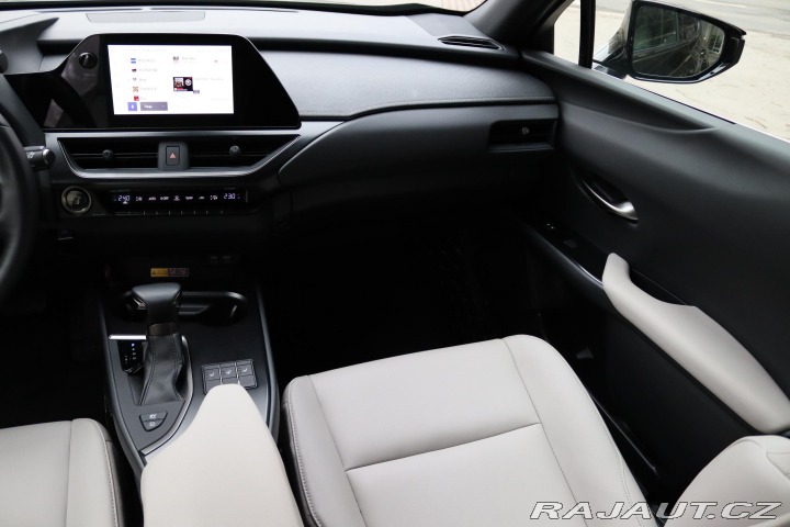 Lexus Ostatní modely UX 250h F-SPORT DESIGN 2.0 135kW 2023